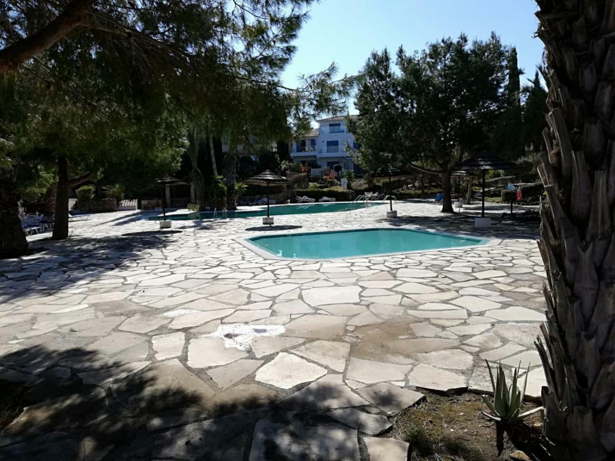 Family Paradise- Luxury Combined With Home Comfort Paphos ภายนอก รูปภาพ