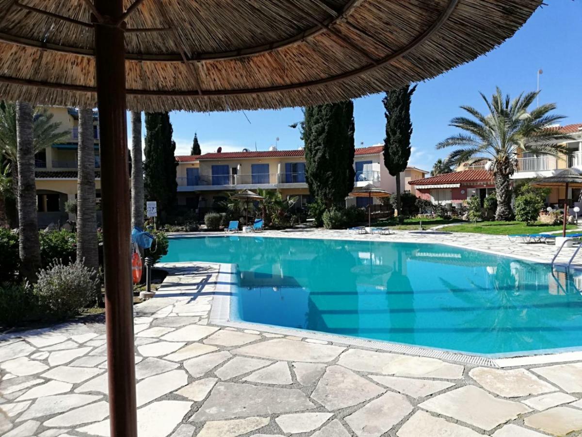 Family Paradise- Luxury Combined With Home Comfort Paphos ภายนอก รูปภาพ